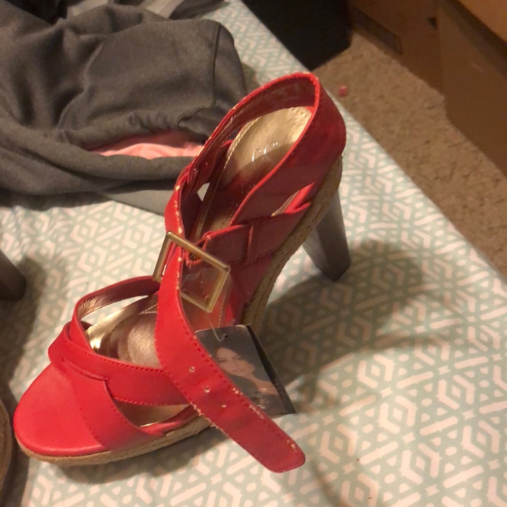 Shoes - Picture 2 of 2
